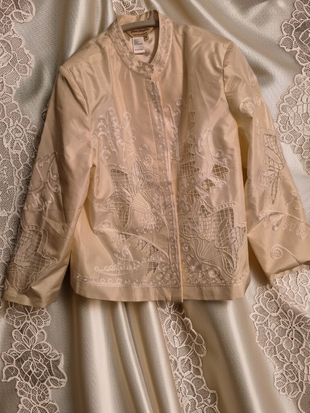 Norm Thompson Cream Embroidered Women's Jacket